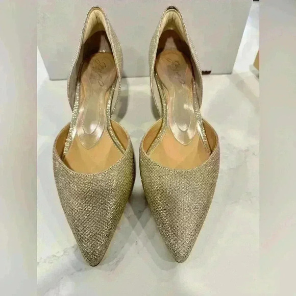 JEWEL Badgley Mischka Women's Dotty Bejeweled Wide Width Heels Gold Size 8.5 - Picture 3 of 11